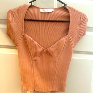 Astr The Label Rib Cap Sleeve Top in Mauve